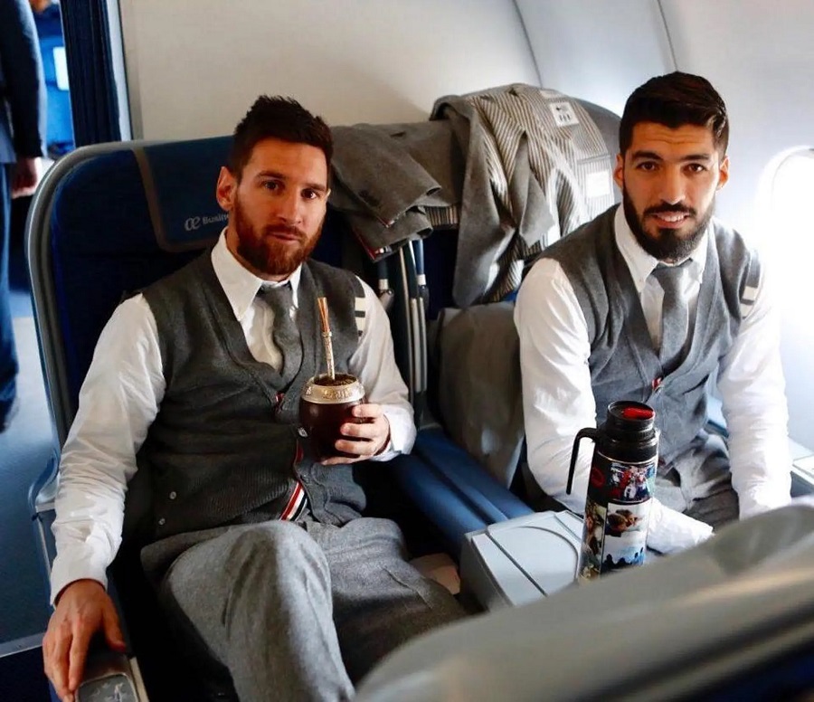 C'est quoi cette boisson que Messi et Suarez boivent souvent avant leurs matchs?